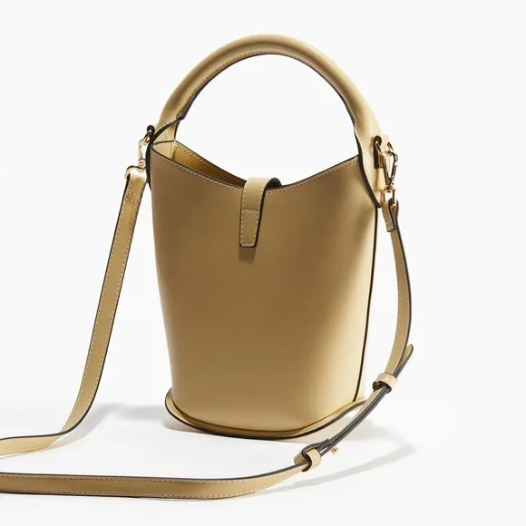 H&M Cream Bucket Shoulder Bag with Gold Accent - Picture 2 of 7
